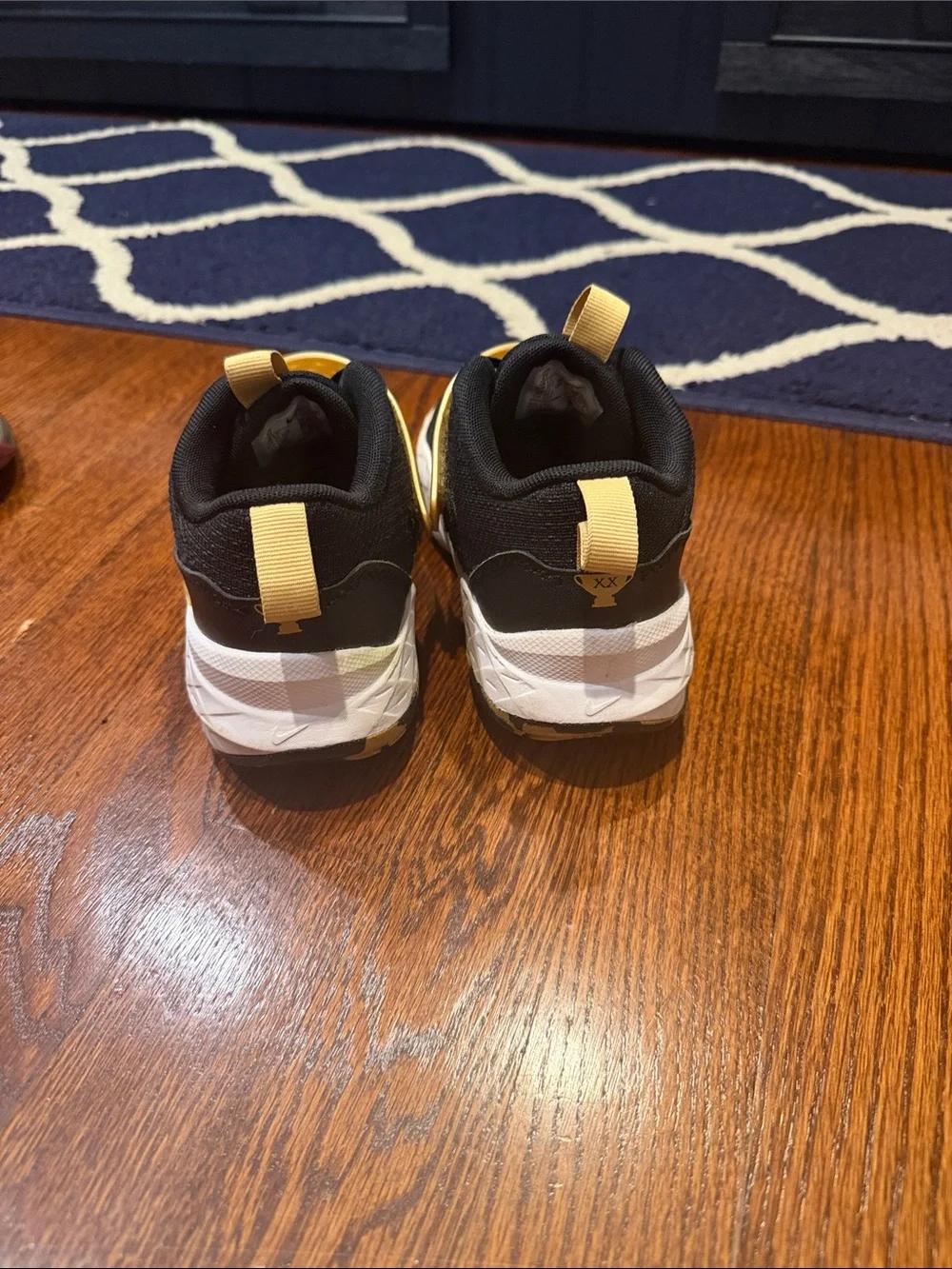 Nike Kids Black and Gold Hook-and-Loop Sneakers